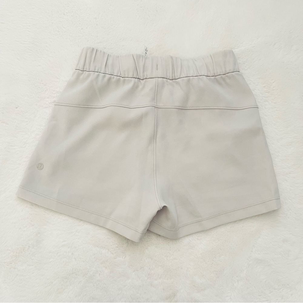 Lululemon On the Fly High Waist Cream Shorts - Picture 4 of 9